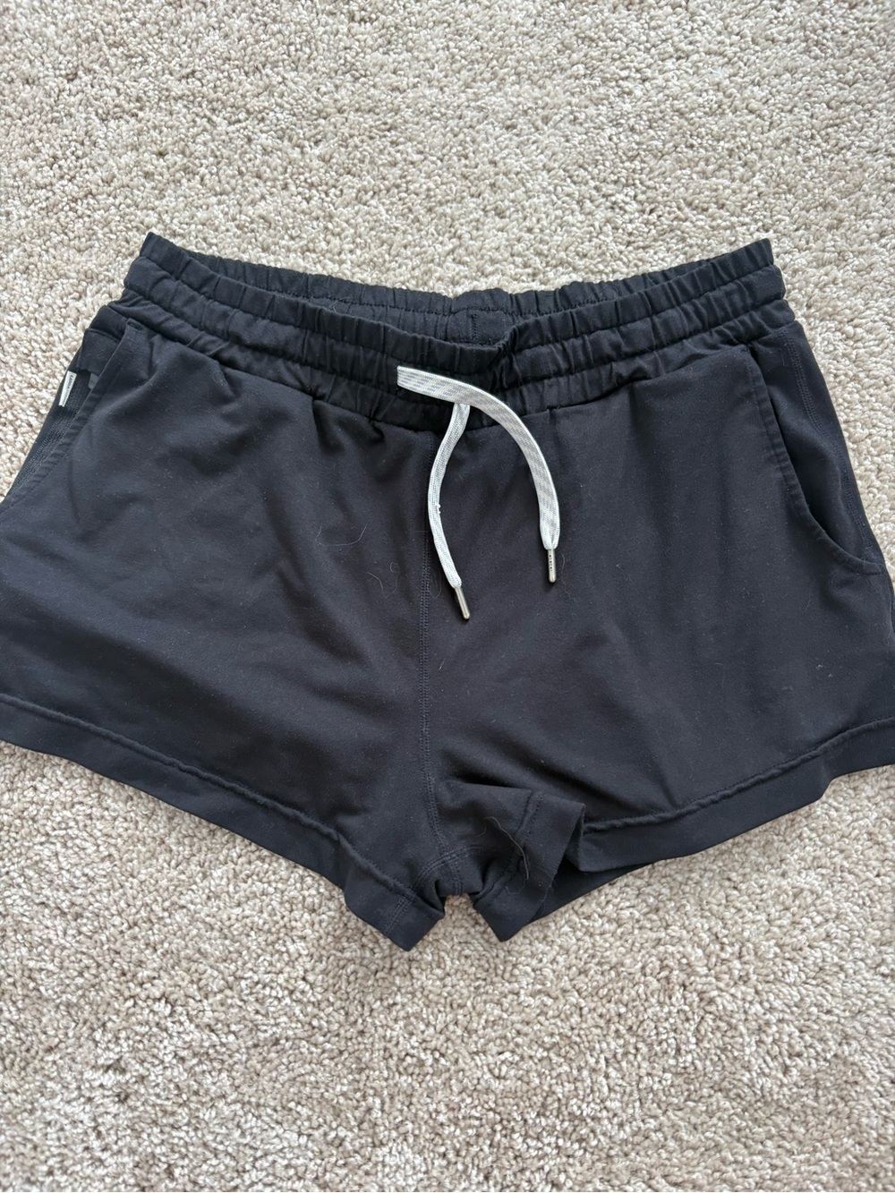 Black Women's vuori shorts